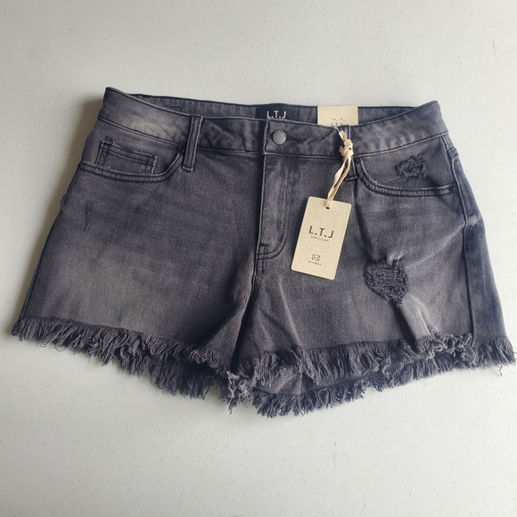 Letter To Juliet High‎ Rise Washed Black Jean Shorts Distressed L 32" Witchy NWT - Picture 2 of 16